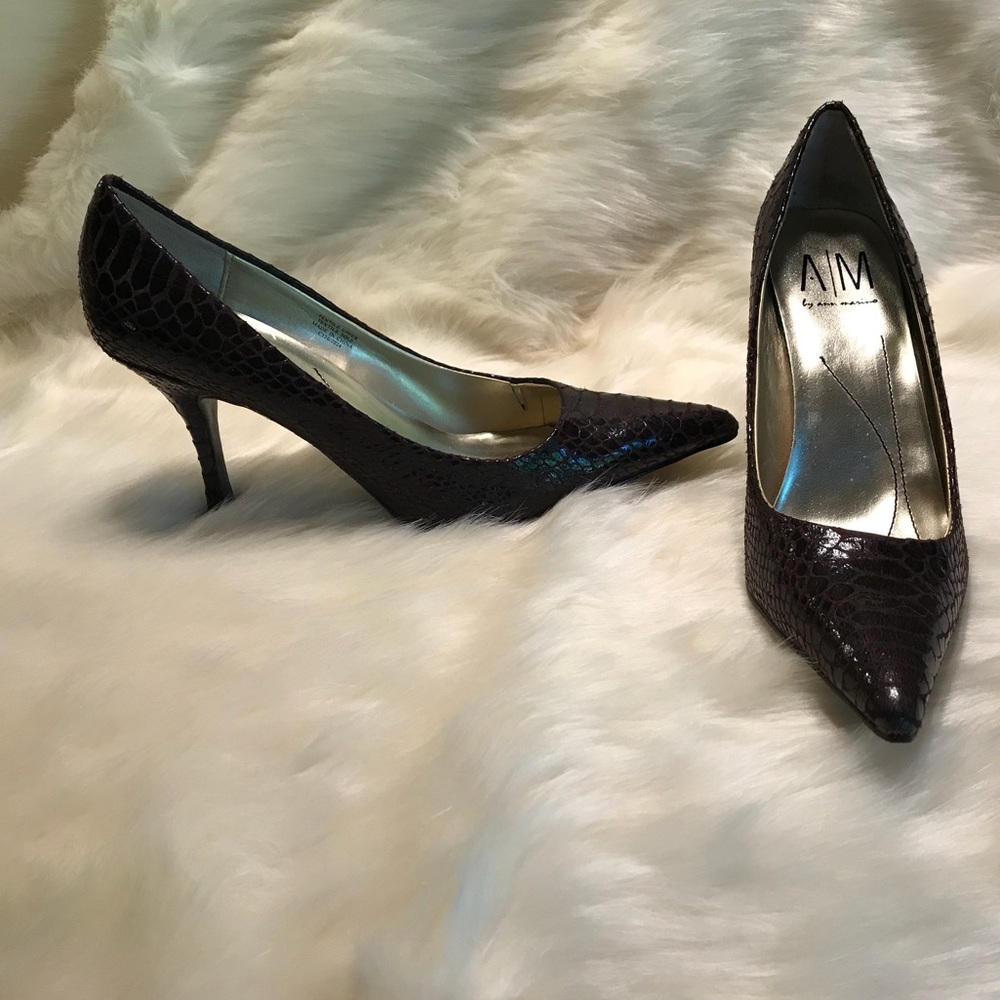 AM by Ann Marino Brown Heels